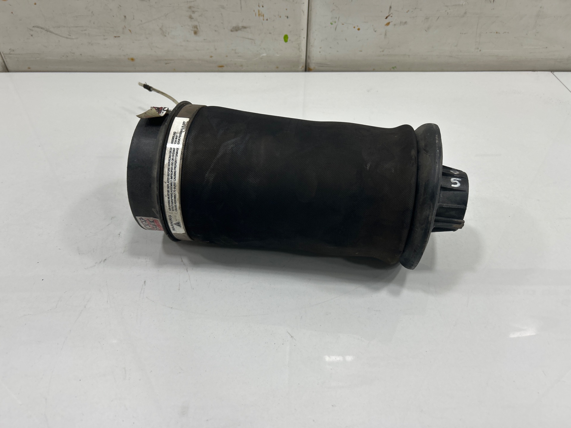 BALONA NEUMATICA TRASERA DERECHA MERCEDES CLASE M (W164) 320 / 350 CDI (164.122)   |   03.05 - 12.09
