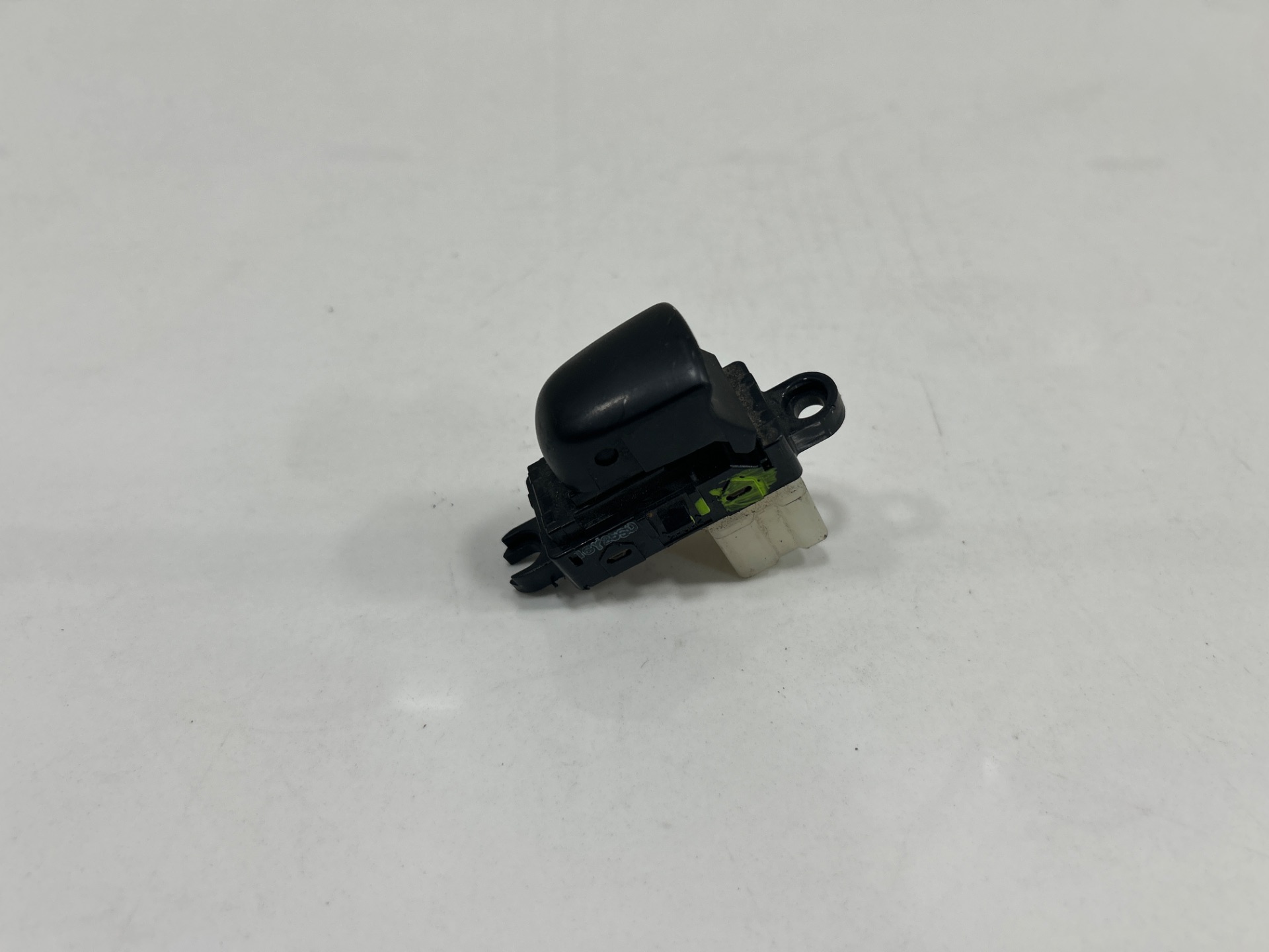 MANDO ELEVALUNAS TRASERO DERECHO NISSAN QASHQAI (J11) Acenta   |   12.13 - 12.18
