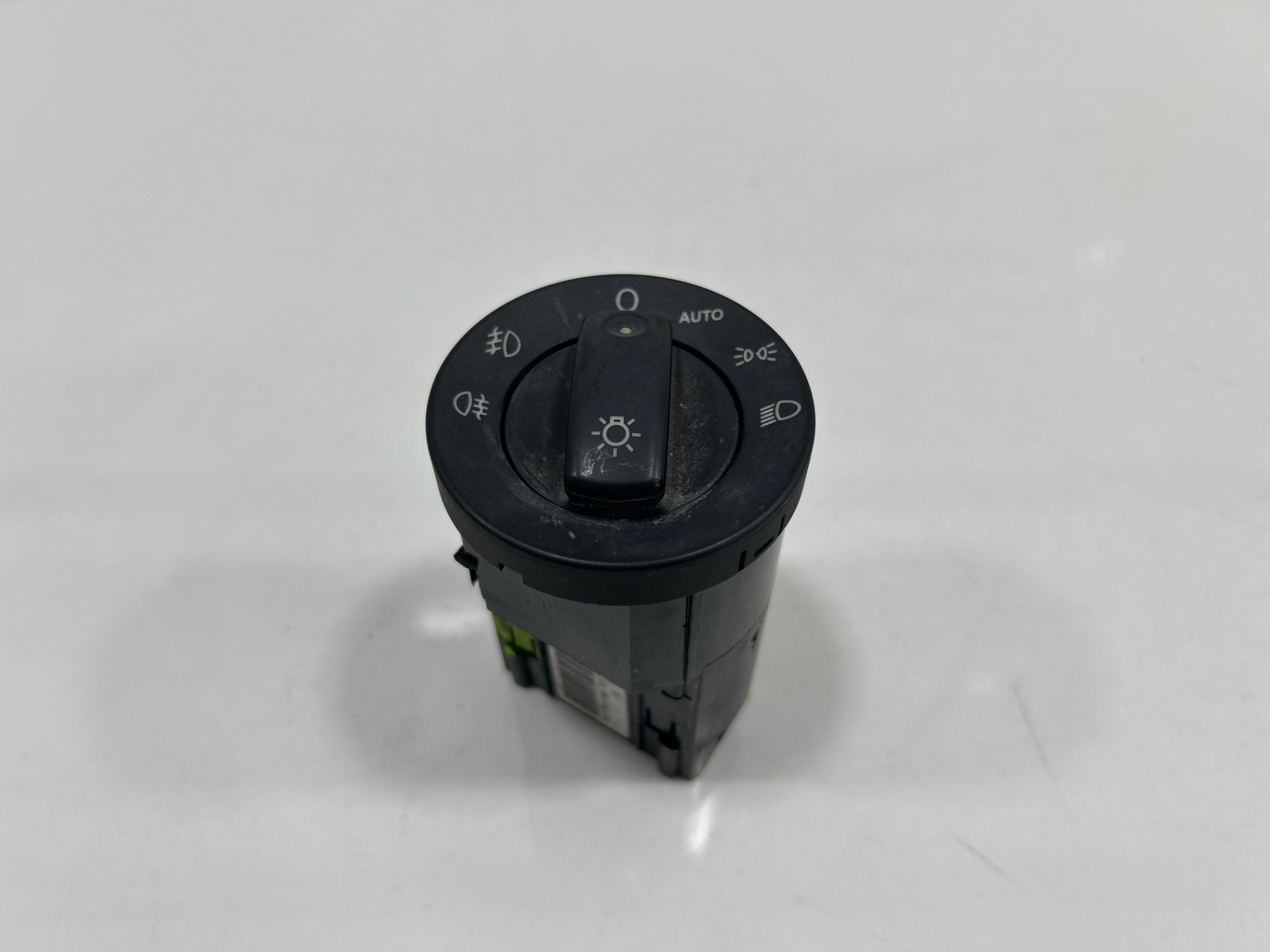 MANDO LUCES SEAT EXEO BERLINA (3R2) Last Edition   |   06.13 - 12.13