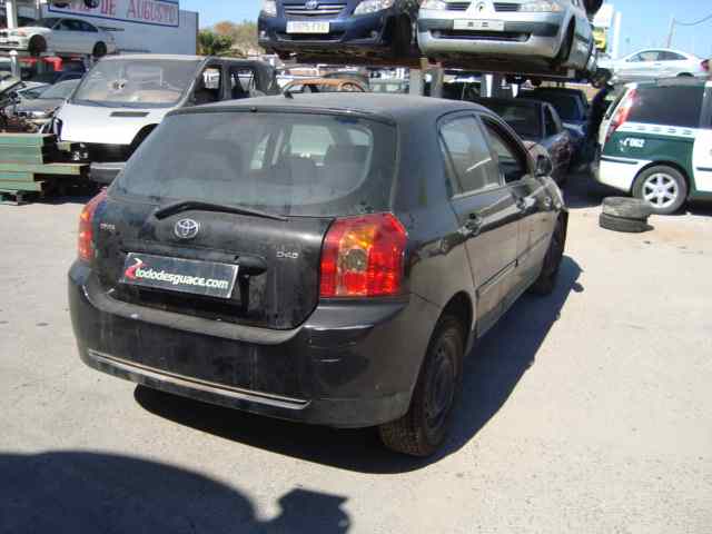 TOYOTA COROLLA (E12) 2.0 D-4D Linea Luna Berlina Motor 2,0 Ltr. - 85 kW D-CAT
