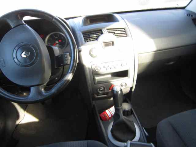 RENAULT MEGANE II CLASSIC BERLINA Confort Authentique Motor 1,6 Ltr. - 83 kW 16V