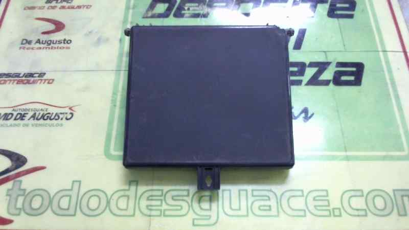 CAJA RELES / FUSIBLES PEUGEOT 205 BERLINA 1.8 Turbodiesel (90 CV) 4 velocidades