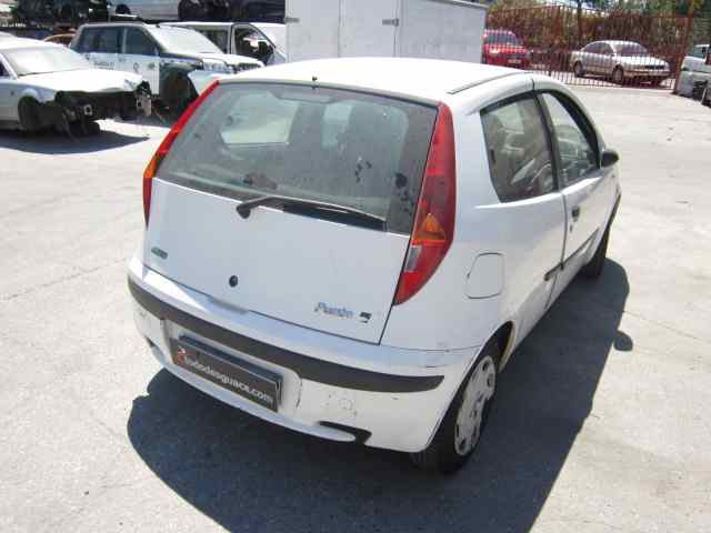 FIAT PUNTO BERLINA (188) 1.2 8V Motor 1,2 Ltr. - 44 kW CAT
