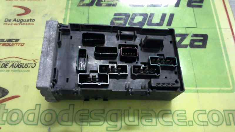 CAJA RELES / FUSIBLES CHRYSLER VOYAGER (RG) 2.5 CRD SE