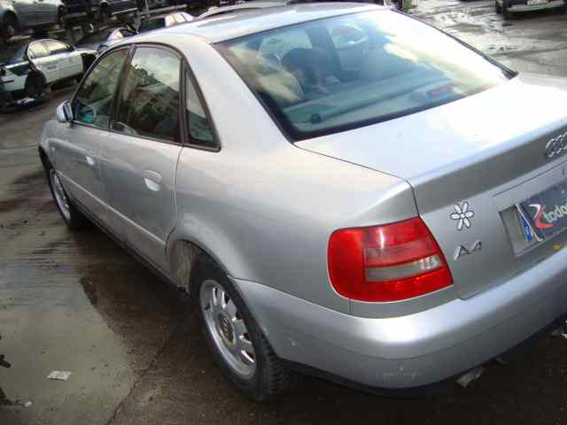 AUDI A4 BERLINA (B5) *