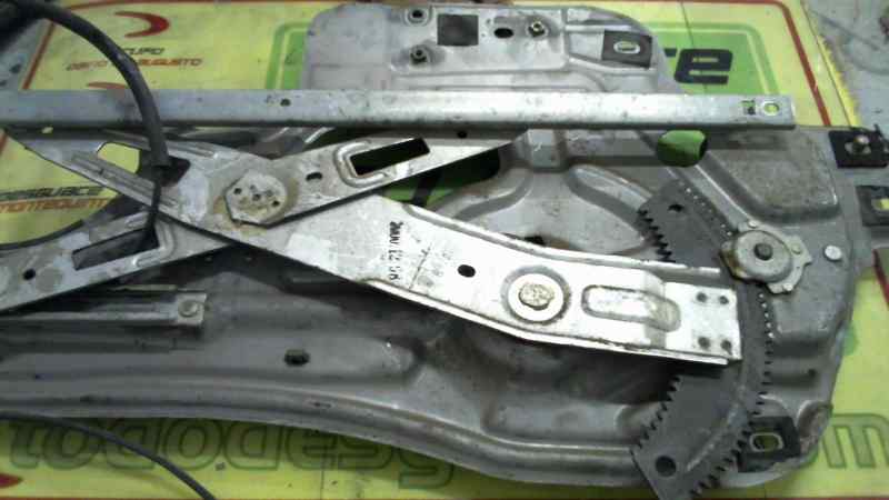 ELEVALUNAS DELANTERO DERECHO HYUNDAI SANTA FE (SM) 2.7 GLS Full 4X4