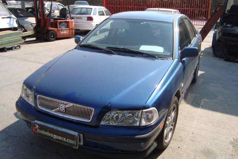 VOLVO S40 BERLINA *