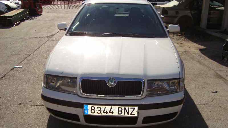 SKODA OCTAVIA BERLINA (1U2) 1.9 TDI GLX Motor 1,9 Ltr. - 66 kW TDI
