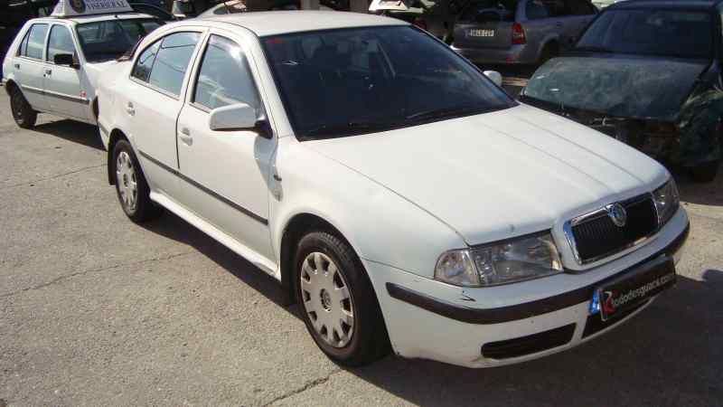 SKODA OCTAVIA BERLINA (1U2) 1.9 TDI GLX Motor 1,9 Ltr. - 66 kW TDI