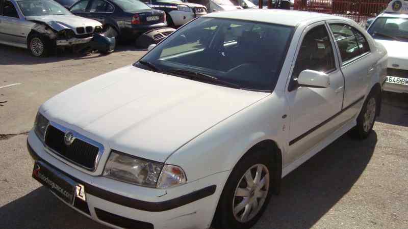 SKODA OCTAVIA BERLINA (1U2) 1.9 TDI GLX Motor 1,9 Ltr. - 66 kW TDI