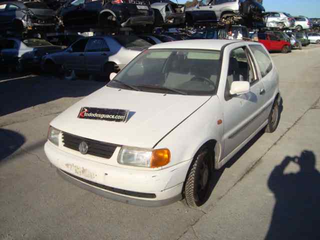 VOLKSWAGEN POLO BERLINA (6N1) Básico Motor 1,4 Ltr. - 44 kW