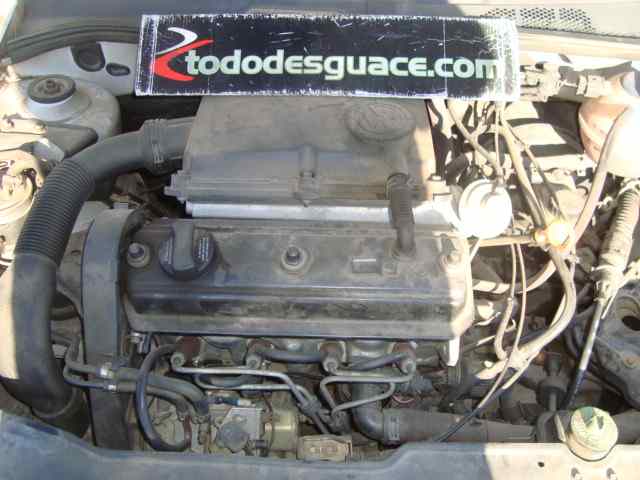 VOLKSWAGEN POLO BERLINA (6N1) Básico Motor 1,4 Ltr. - 44 kW