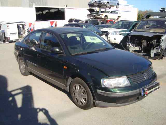 VOLKSWAGEN PASSAT BERLINA (3B2) Básico Motor 1,8 Ltr. - 92 kW