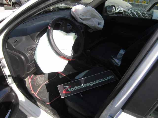 PEUGEOT 206 BERLINA XR Motor 1,4 Ltr. - 55 kW