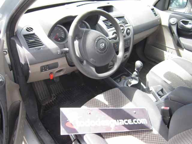 RENAULT MEGANE II BERLINA 5P Confort Authentique Motor 1,6 Ltr. - 82 kW 16V