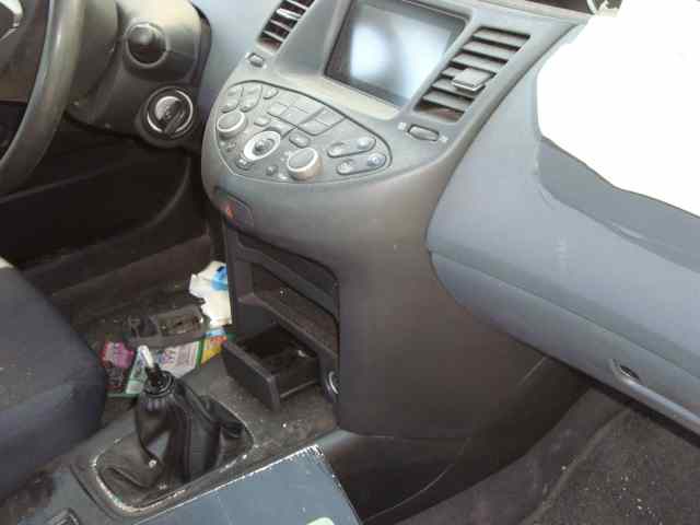 NISSAN PRIMERA BERLINA (P12) Acenta Motor 1,9 Ltr. - 88 kW 16V Turbodiesel CAT