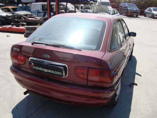 FORD ESCORT BERL./TURNIER Atlanta Berlina Motor 1,8 Ltr. - 66 kW Turbodiesel CAT