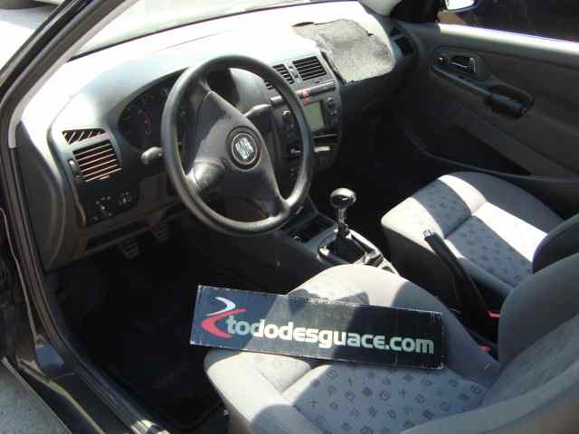 REJILLA DELANTERA IZQUIERDA SEAT IBIZA (6K1) Free Sky