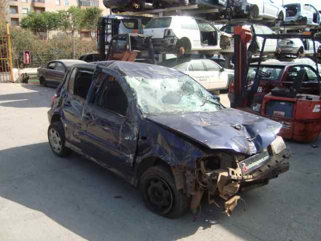 VOLKSWAGEN POLO BERLINA (6N2) Conceptline Motor 1,4 Ltr. - 44 kW