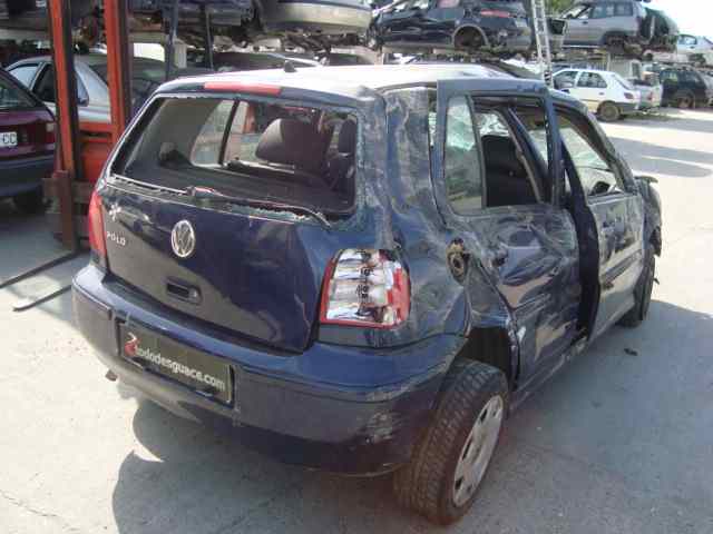 VOLKSWAGEN POLO BERLINA (6N2) Conceptline Motor 1,4 Ltr. - 44 kW