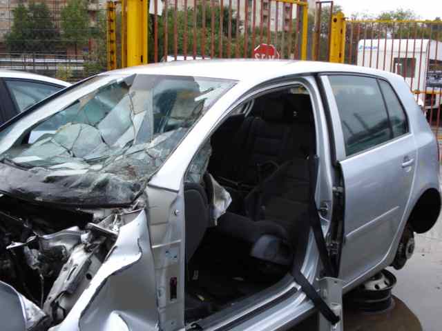 VOLKSWAGEN GOLF V BERLINA (1K1) 1.4 16V Motor 1,4 Ltr. - 55 kW 16V