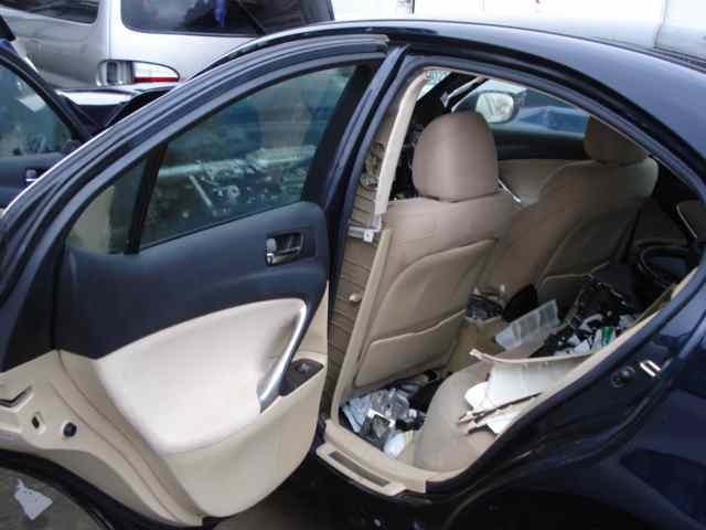 TOYOTA LEXUS IS 200 (DS2/IS2) 2.2 d Motor 2,2 Ltr. - 130 kW D-CAT