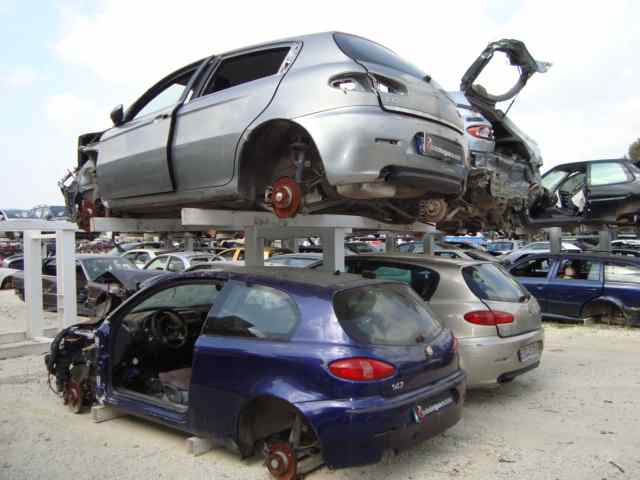 ALFA ROMEO 147 (190) 1.9 JTD 100 Limited Edition Motor 1,9 Ltr. - 74 kW JTD CAT