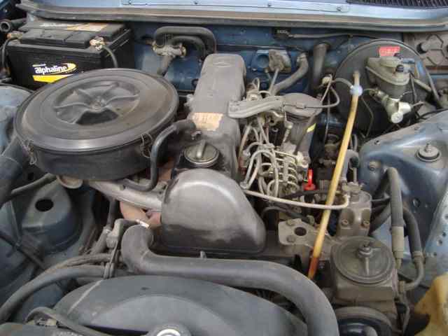 MERCEDES CLASE E (W123) FAMILIAR TD 300 Motor 3,0 Ltr. - 59 kW Diesel