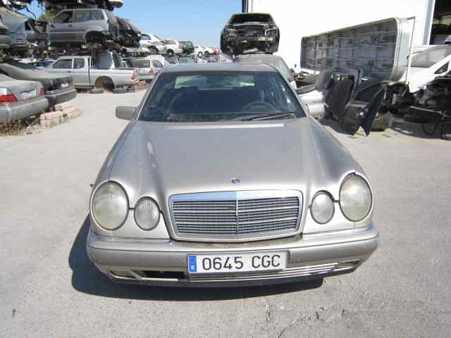 MERCEDES CLASE E (W210) BERLINA DIESEL 290 Turbodiesel (210.017) Motor 2,9 Ltr. - 95 kW Turbodiesel CAT