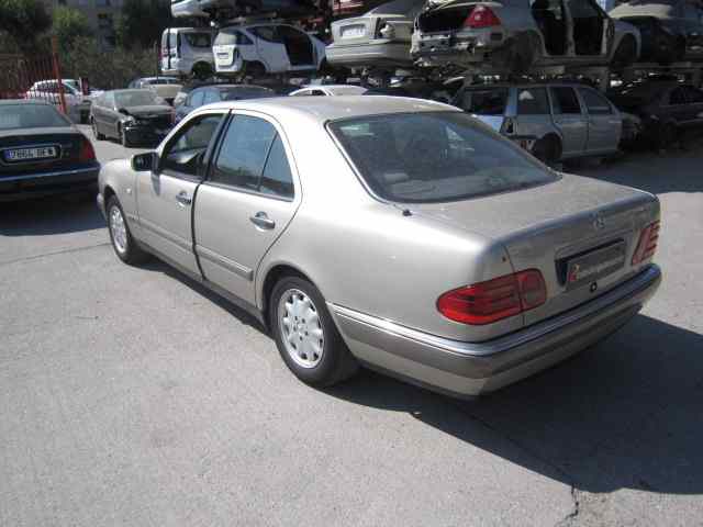 MERCEDES CLASE E (W210) BERLINA DIESEL 290 Turbodiesel (210.017) Motor 2,9 Ltr. - 95 kW Turbodiesel CAT