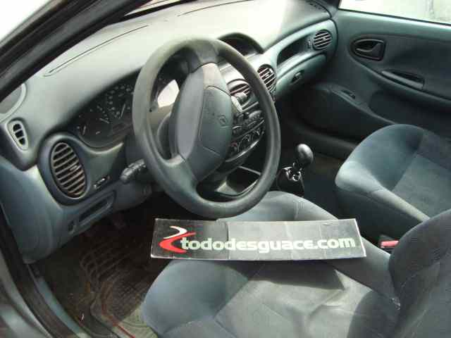 RENAULT MEGANE I FASE 2 BERLINA (BA0) 1.9 dCi Authentique Motor 1,9 Ltr. - 75 kW dCi Diesel CAT