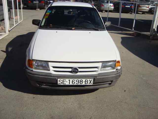 PILOTO TRASERO IZQUIERDO OPEL ASTRA F BERLINA Básico