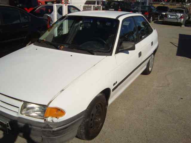 OPEL ASTRA F BERLINA Básico Motor 1,6 Ltr. - 55 kW