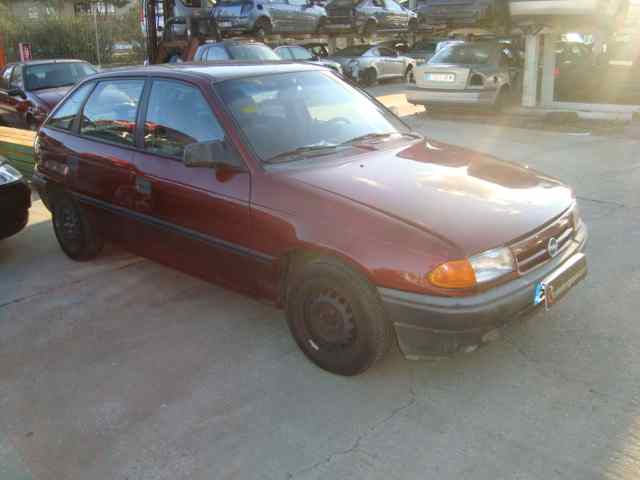 OPEL ASTRA F BERLINA Básico Motor 1,6 Ltr. - 55 kW