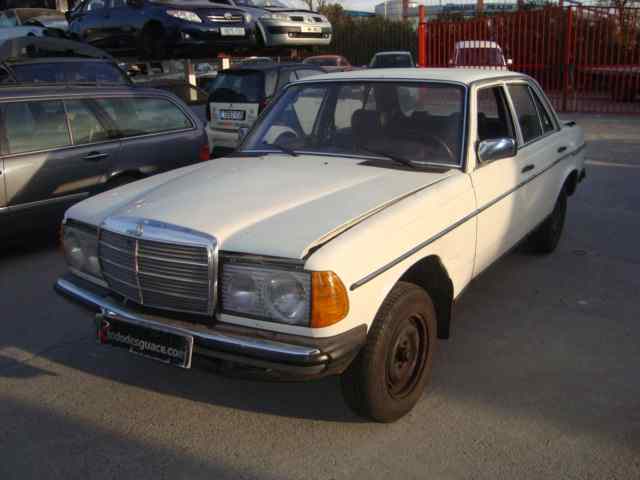 MERCEDES CLASE E (W123) BERLINA+COUPE 230 Motor 2,3 Ltr. - 80 kW