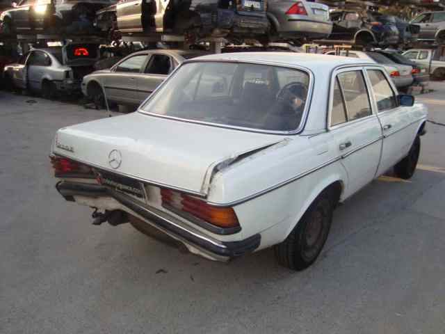 MERCEDES CLASE E (W123) BERLINA+COUPE 230 Motor 2,3 Ltr. - 80 kW