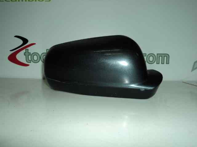 CARCASA RETROVISOR DERECHO PENDIENTE IDENTIFICAR .