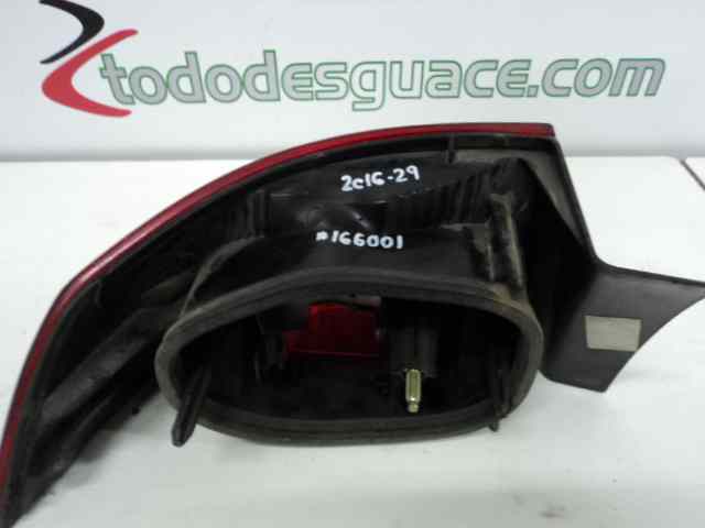 PILOTO TRASERO DERECHO PENDIENTE IDENTIFICAR .