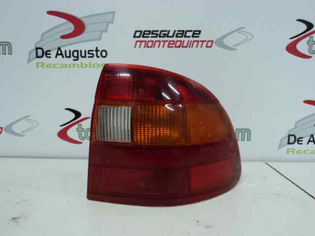 PILOTO TRASERO DERECHO PENDIENTE IDENTIFICAR .