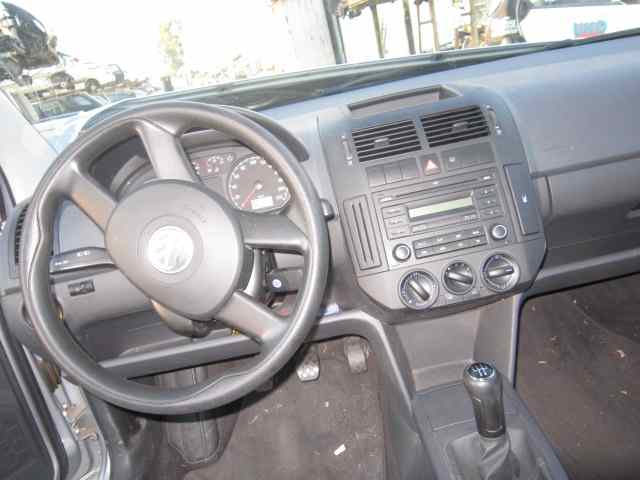 VOLKSWAGEN POLO (9N3) Advance Motor 1,4 Ltr. - 55 kW 16V