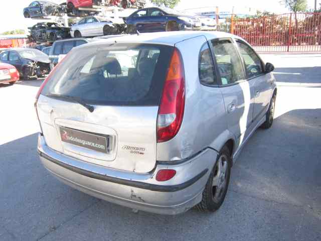 NISSAN ALMERA TINO (V10M) Ambience Motor 2,2 Ltr. - 84 kW 16V Turbodiesel CAT