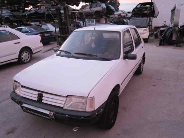 PEUGEOT 205 BERLINA 1.8 D Generation Motor 1,8 Ltr. - 43 kW Diesel CAT