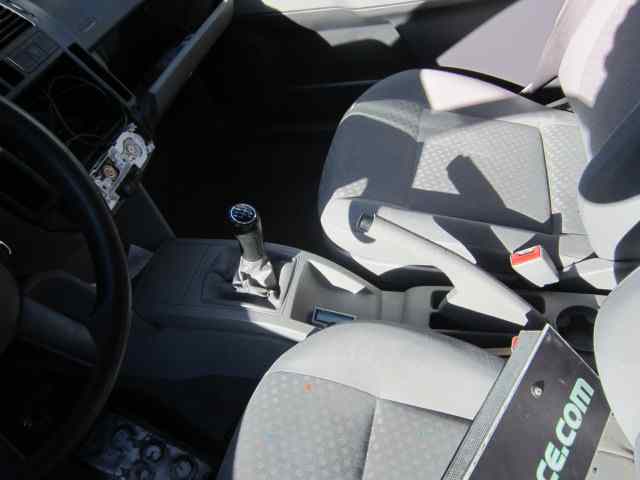 VOLKSWAGEN POLO (9N1) Conceptline Motor 1,2 Ltr. - 47 kW 12V