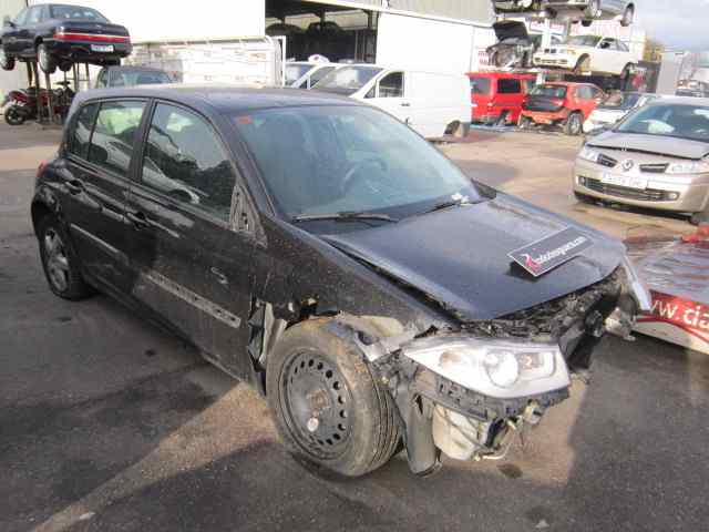 RENAULT MEGANE II BERLINA 5P Authentique Motor 1,4 Ltr. - 72 kW 16V