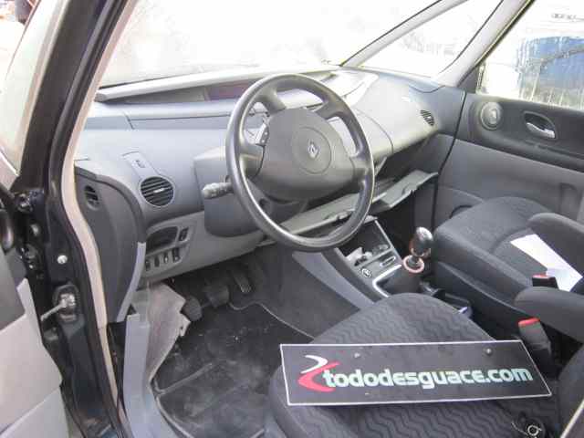 RENAULT ESPACE IV (JK0) Expression Motor 2,2 Ltr. - 110 kW dCi Turbodiesel