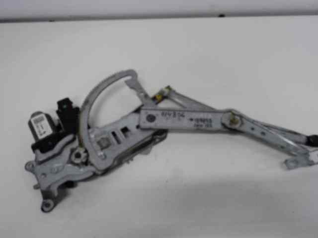 ELEVALUNAS DELANTERO DERECHO OPEL CORSA C Club