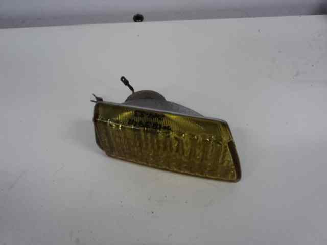 FARO ANTINIEBLA DERECHO PENDIENTE IDENTIFICAR .