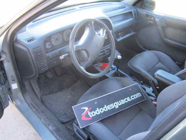 CITROEN XANTIA BERLINA 1.8i 16V SX Motor 1,8 Ltr. - 81 kW 16V CAT (LFY / XU7JP4)
