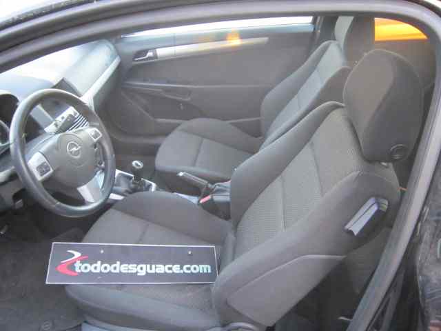 OPEL ASTRA GTC Cosmo Motor 1,7 Ltr. - 74 kW 16V CDTI