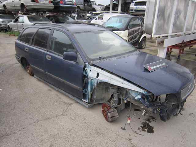 VOLVO V40 FAMILIAR 1.9 D Motor 1,9 Ltr. - 70 kW Diesel